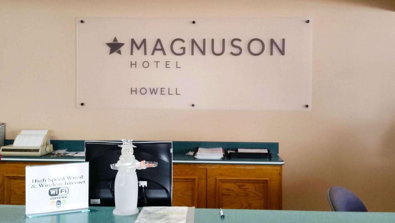 Magnuson Hotel Howell/Brighton Exterior foto